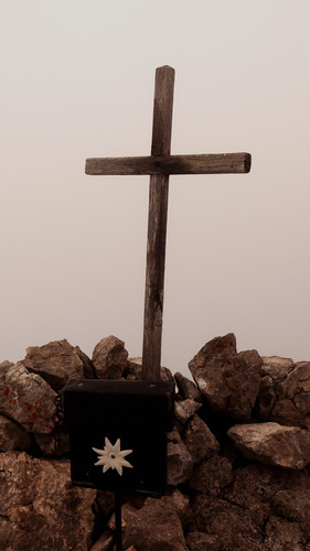 Kreuz (2174 m)